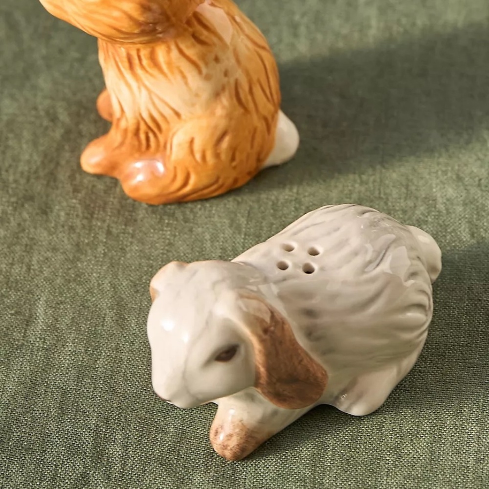 NIB Anthropologie Canterbury stoneware salt and pepper shakers Easter Bunnies - Picture 2 of 3
